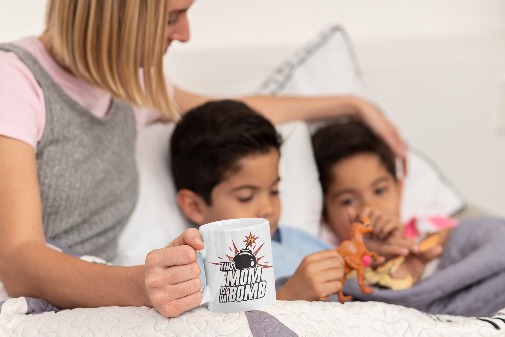 This mom is da Bomb! Gift Mug Birthday Gift idea Mug, Nice Cup Mug