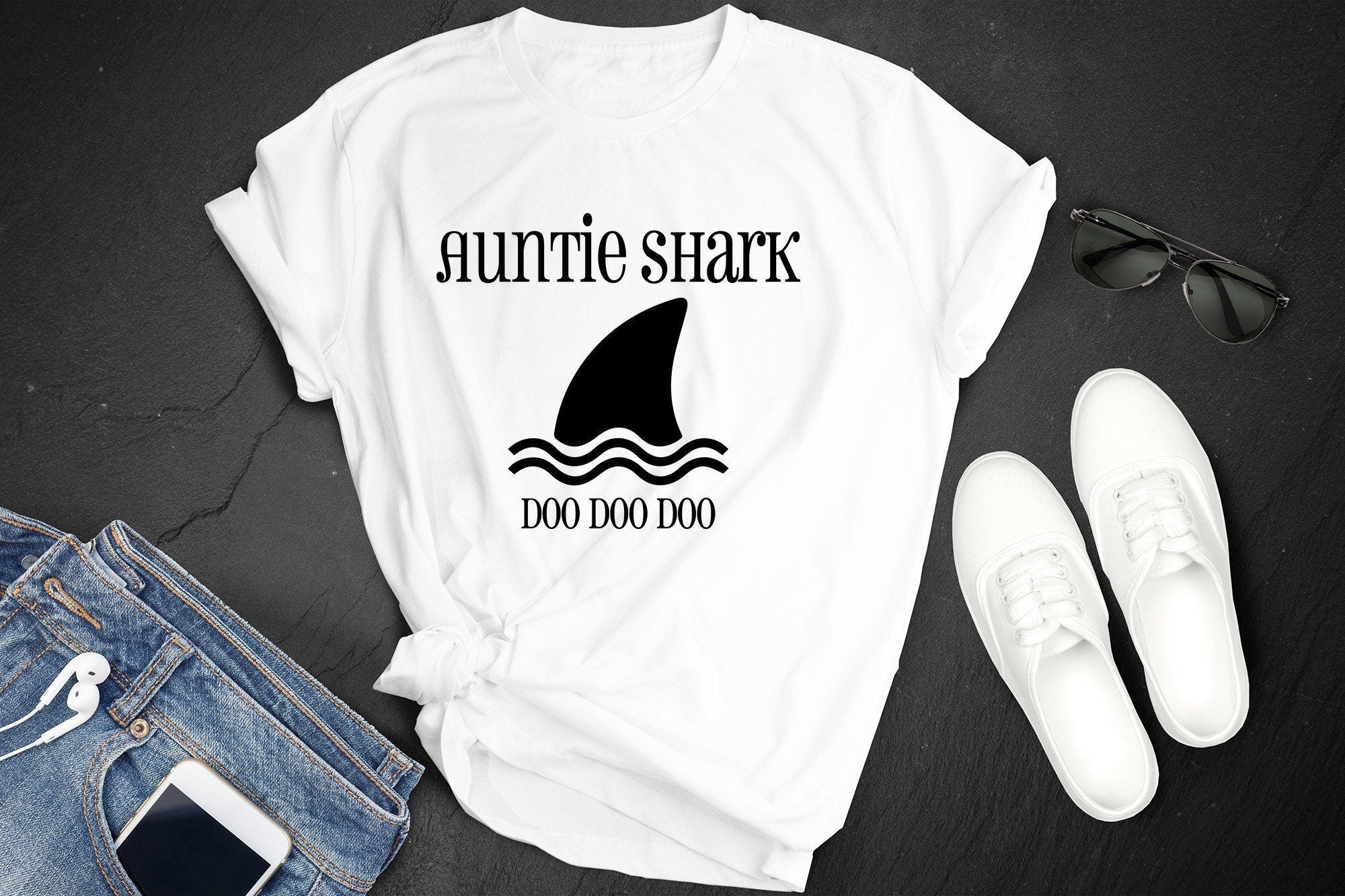 Auntie Shirt, Aesthetic Crewneck, Popular Funny Graphic Printed AUNTIE SHARK Do Do Do, Women Shirt, Cotton Fitted STATEMENT Tee