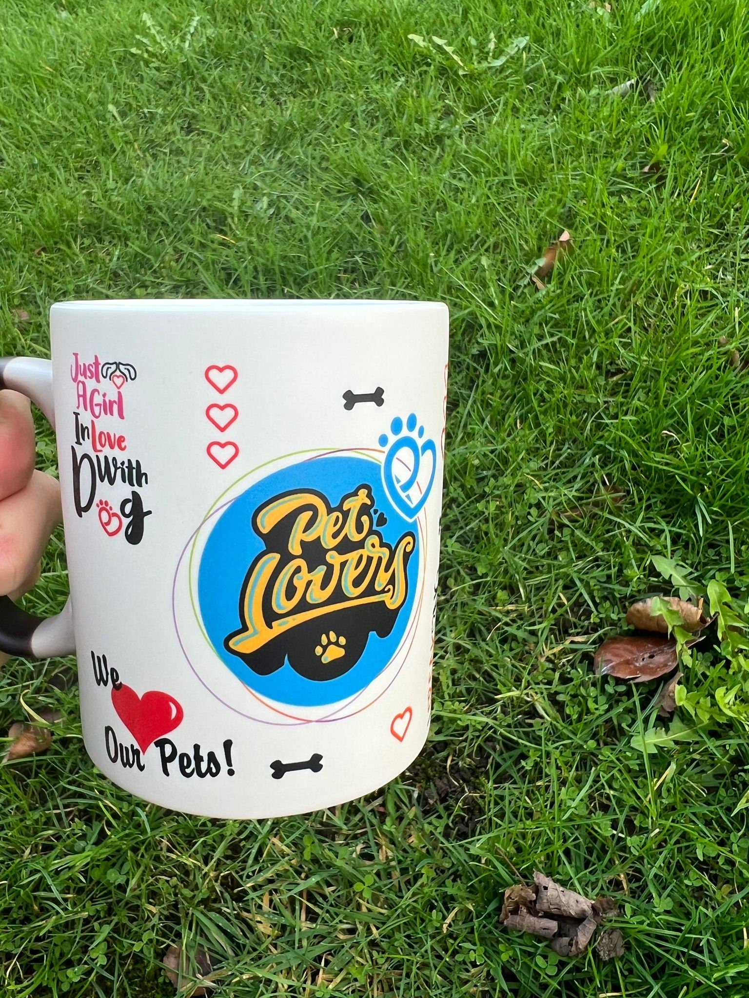 Magical Pet Lover’s Gift Idea: Ceramic Heat Change Mug for Dog Lovers